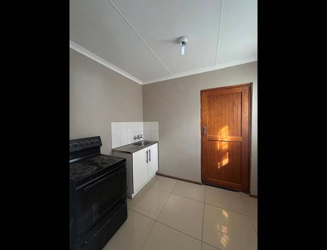 3 BEDROOM HOUSE FOR SALE IN MARBURG